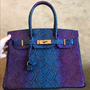 House of Hello similar to Birkin handbag